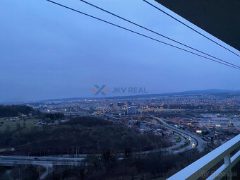 zariadený 1.5 izbový byt po čiastočnej rekonštrukcii - 12