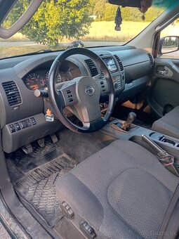 Nissan Navara 2.5 dci 128 kw KING Cab - 12
