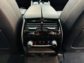 BMW G30 540i - 12