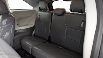 2021 TOYOTA SIENNA HYBRID LE - 8 miest - 12