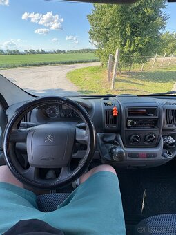 Citroën Jumper 2.2 HDi – 88 kW  L1H2 - 12