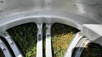 5x120 R18 - 12