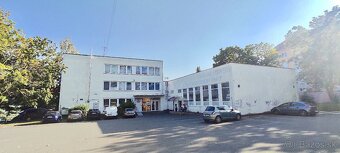 Posledná kancelária na prenájom - 12