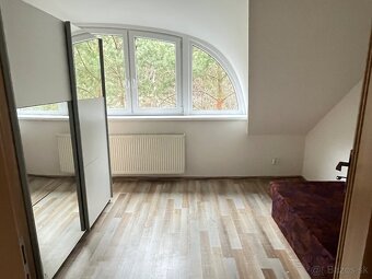 Prenajom 3 izb. podkrovny byt - 12