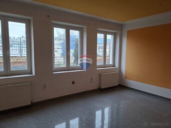 INVESTIČNÁ PRÍLEŽITOSŤ ROKA: Administratívny objekt s neobme - 12