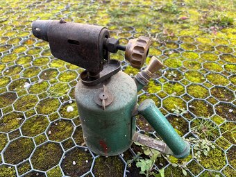 Predám benzínové letlampy - znížená cena - 12