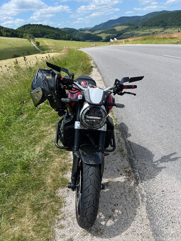 Honda CB 1000R 2020 - 12