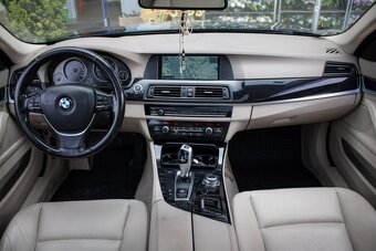BMW 530d Touring xDrive 190kW AT/8 - 12