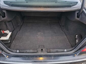 Mercedes-Benz E W211 - Brno - 12