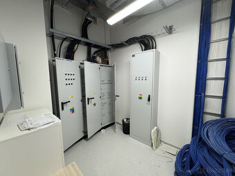 Prenájom samostatného kancelárskeho traktu 620 m² pri nábrež - 12