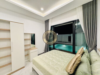 Moderná 5 izbová vila s bazénom v Thajsku-Pattaya - 12