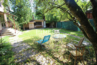 Na predaj rodinný dom s veľkým potenciálom blízko mesta Hume - 12