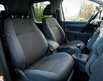 VOLKSWAGEN CADDY 2.0TDI 4x4 - 5MIEST - NAVI- VYHREV -ŤAŽNE - 12