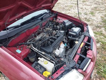 Nissan ALMERA II 1.5 benzín sedan - 12