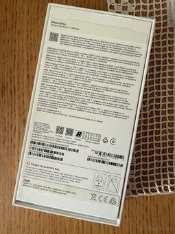 Apple IPhone 16 Pro - 12