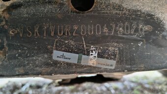 Nissan Terrano 2 - 12