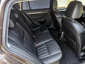 Škoda Octavia Combi 1.6 TDI DSG STYLE F1 LED ACC DCC DVD R16 - 12