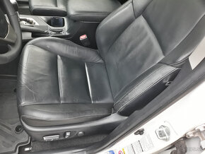 TOYOTA RAV4 2,2 D-CAT 4x4 - 12