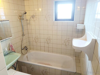 RD S KRÁSNYM POZEMKOM /237M2/ GARÁŽ,KRB,NOVÁ STRECHA PRI CEN - 12