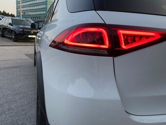 Predám Mercedes-Benz GLE 350d AMG line interiér - 12