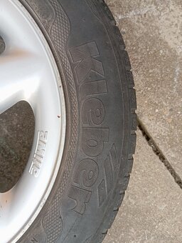 4x108 r15 Elektróny - 12