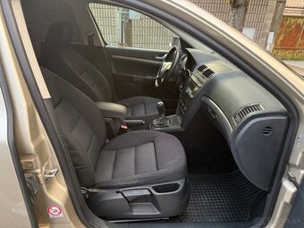 Škoda Octavia 2 1.9 TDi Sedan - 12