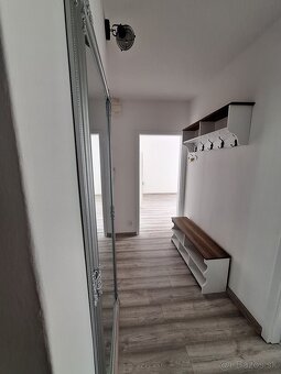 Izba v 3 izbovom byte + zvyšok spoločný - 12