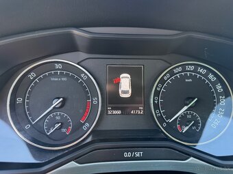 Škoda Superb Combi 1.6 TDI - 12