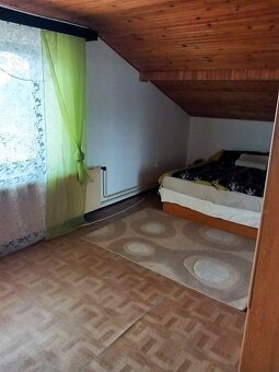 Priestranný rodinný dom s veľkým pozemkom - Bretejovce - 12