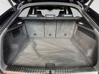 Audi RSQ8 4.0 TFSI QUATTRO - 12
