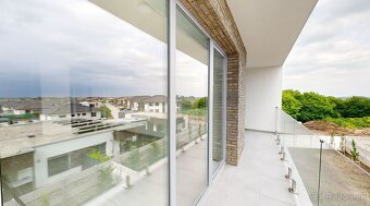 Bývajte moderne Krásne 2 izbové byty na predaj v R Centre p - 12