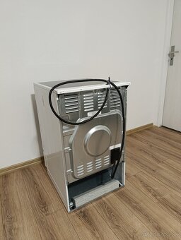 Predám elektrický sporák Mora - 12