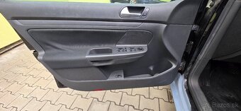Volkswagen Golf - 12