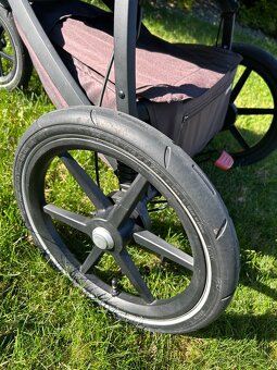 Thule Urban Glide 2 - 12