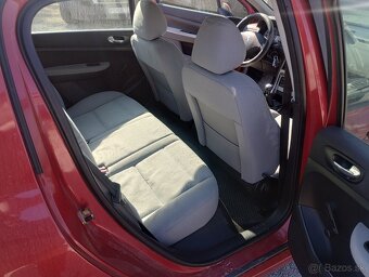 Peugeot 307 1.4i 16V - 12