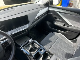 Opel Astra Elegance 81KW MT/6 - 12