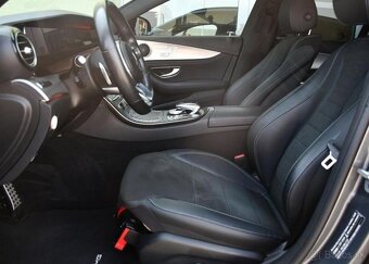 Mercedes-Benz Třídy E 300de N.TOP PANO K360° 143 kw - 12