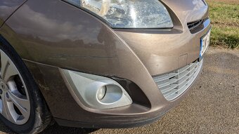 Renault Grand Scenic III 2009 7 miest - 12