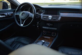 Mercedes Benz CLS 350 4matic - 12