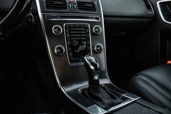 Volvo XC60 D4 2.0L Drive-E Ocean Race Geartronic - 12