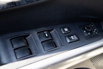 Mitsubishi Outlander 125kW (2008). - 12