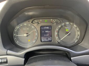 Škoda Octavia II 2.0 TDI Automat - 12