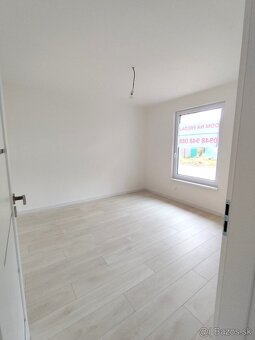 NA PREDAJ NOVOSTAVBA č. 3 V SĽAŽANOCH - 12