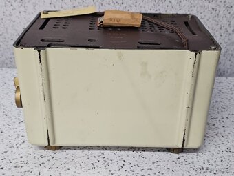 TE-KA-DE Z483 》Starožitné elektronkové radio 》bakelit Tekade - 12