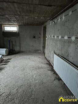 PREDAJ : RODINNÝ DOM, KOMÁRNO - NOVÁ STRÁŹ - 12