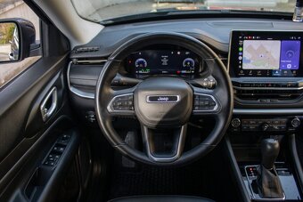 Jeep Compass - 12