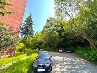 Handlová - 2.840 m2 pozemok na projekt - VÝSTAVBA DOMOV - 12