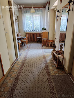 Na predaj rodinný dom s veľkou záhradou v Komárne - 12