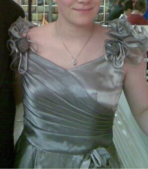 Nádherné spoločenské šaty - 12