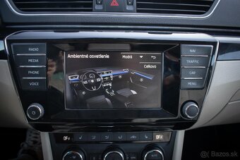 Škoda superb L&K 2.0TDi DSG 140kw Webasto Keyless go DCC - 12